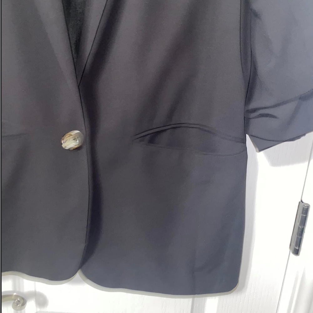 Black Blazer - Picture 3 of 4